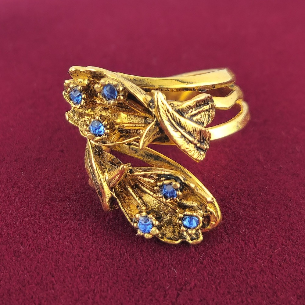 Vintage Gold‎ Tone Blue Rhinestone Floral Bypass Statement Ring Size 7.5 Boho